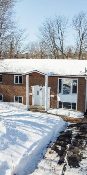 Grand 4 1/2 à louer ( Maison rez de chausée) - Photo 1