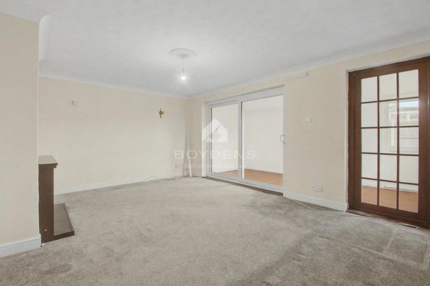 3 bedroom semi-detached house to rent - Photo 1