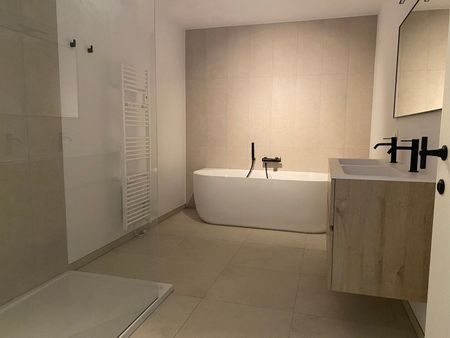 NIEUWBOUW prachtig afgewerkte 2-gevelwoning met grote tuin, ideaal gelegen in een rustige buurt en op 25min van centrum Leuven. - Foto 5