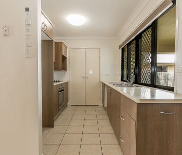 27 Fitzgerald Crescent, Kirwan - Photo 4