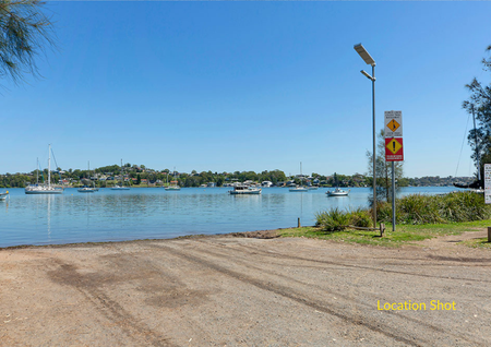 UNIQUE GARDEN OASIS - 3 BEDROOM HOME WITH STUDIO & LAKE VIEWS - Photo 5