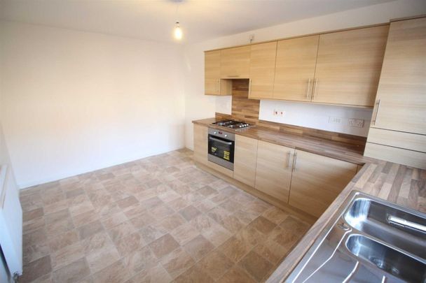 3 Bedroom House - Detached - Photo 1