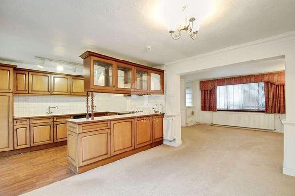 Darwin Road, Langley, SL3 - Photo 1