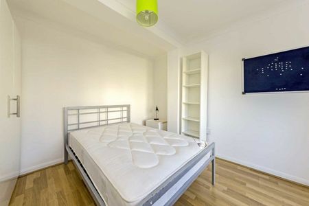 Douglas Road, Kingston Upon Thames, KT1 - Photo 2