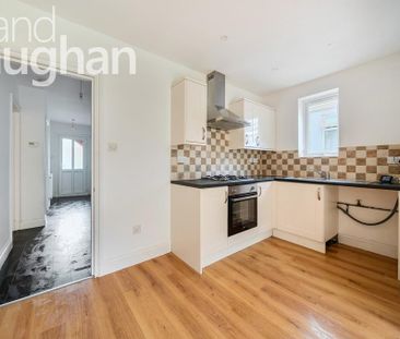 4 bedroom bungalow to rent - Photo 1