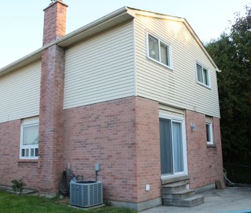 For Lease - 13 Spring Street, Whitchurch-Stouffville, Ontario - Photo 5