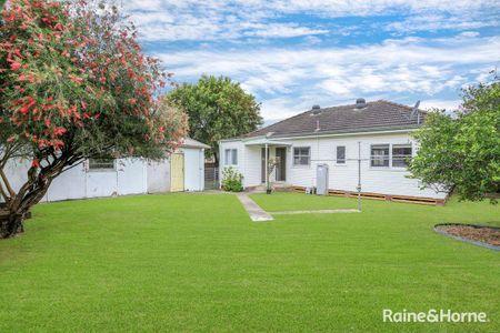 28 Balbeek Avenue, Blacktown, NSW 2148 - Photo 5