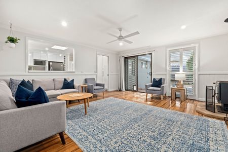 18 Wordsworth Avenue, Bateau Bay NSW 2261 - House For Rent | Domain - Photo 5