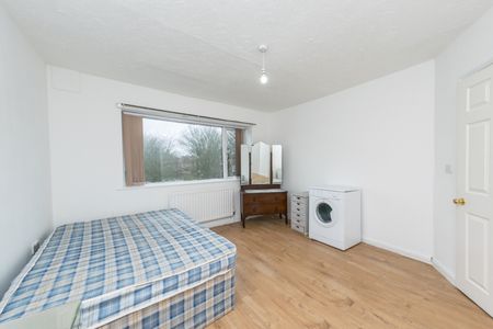 67A CROSS GREEN LANE CROSSGATES LS15 7SA - Photo 2
