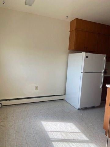 2601 7th ST E Spacious 2 Bedroom With Balcony - Photo 4