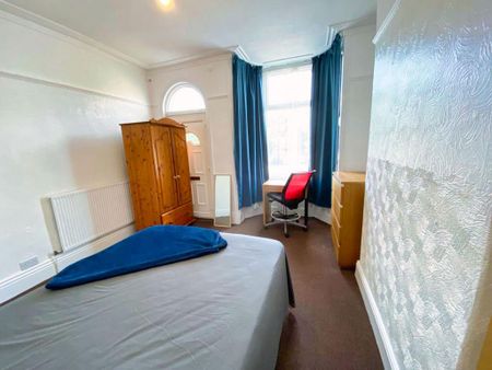 3 bedroom house share to rent - Photo 4