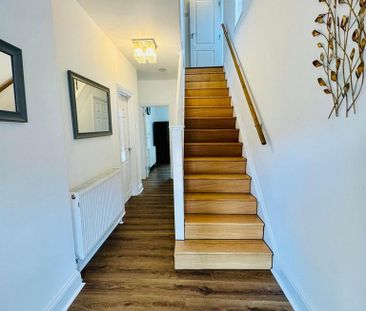 4 bedroom detached house to rent - Photo 3
