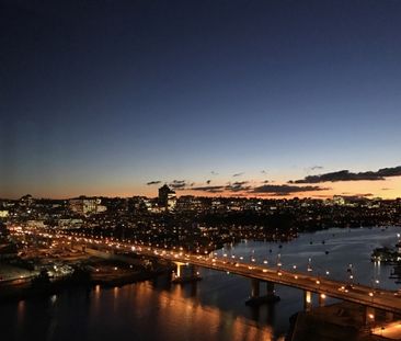 Condo in Downtown Vancouver, BC - Photo 3