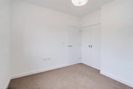 3 bedroom detached house to rent - Photo 5