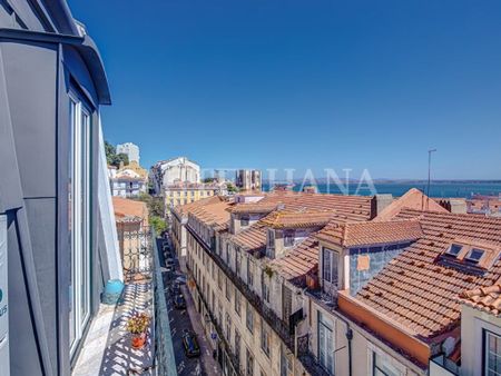 3 bedroom luxury Flat for rent in Baixa (Castelo), Lisbon - Photo 4