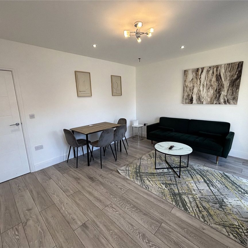 Crescent Drive, Aldershot, Hampshire, GU12 - Photo 1