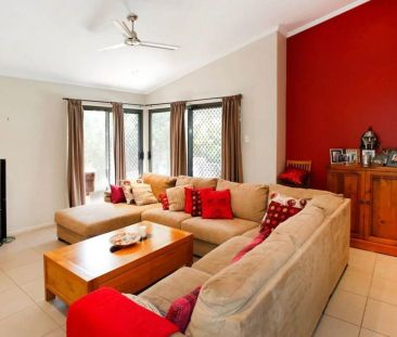 Executive-Style Entertainer with Pool and Media Room - Photo 5