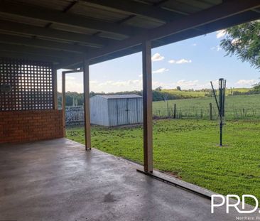 Peaceful living in convenient location - Photo 4