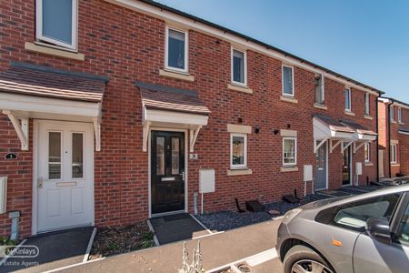 2 Bed Mid Terraced - Photo 4