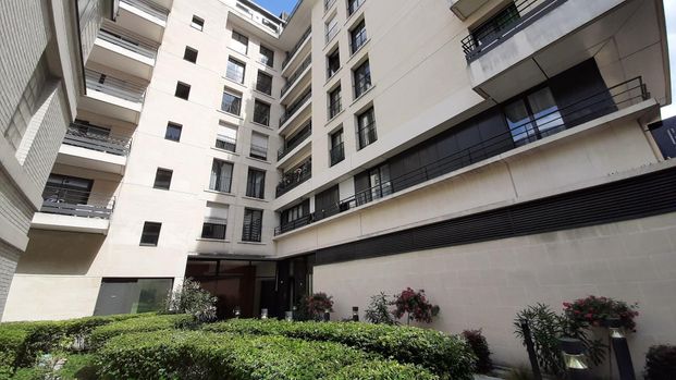 location Appartement T3 DE 73.23m² À BOULOGNE - Photo 1