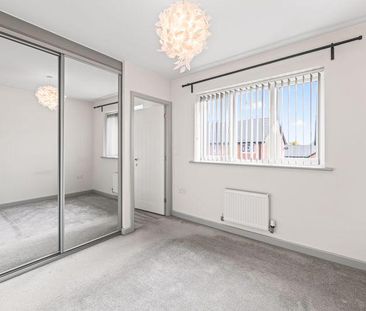 3 bedroom semi-detached house to rent - Photo 5