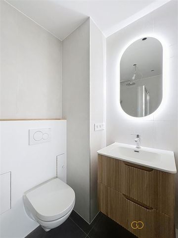 Lumineux studio rénové sur la commune de Woluwe-Saint-Pierre - Photo 5