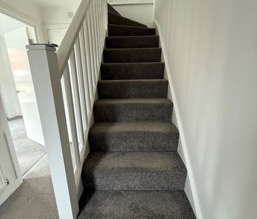 2 Bed End Terrace, Copper Beech Court, LS16 - Photo 3