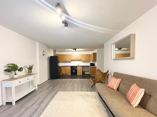 2 bedroom apartment to rent - Photo 1