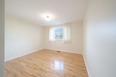 For Lease - 98 Tanjoe Crescent, Toronto, Ontario - Photo 2
