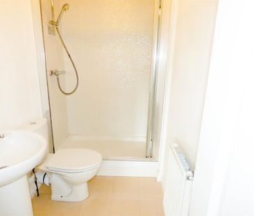 4 bedroom detached house to rent - Photo 6