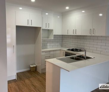 Spacious Townhouse in a Convenient Albion Park Location - Photo 2