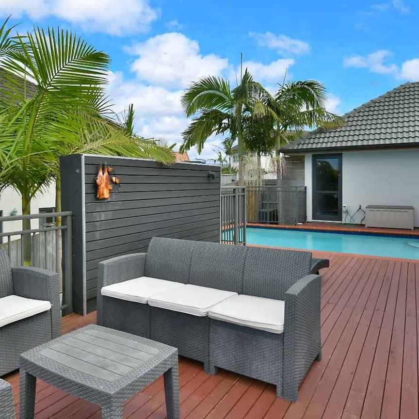 Immaculate Family Home - Photo 1