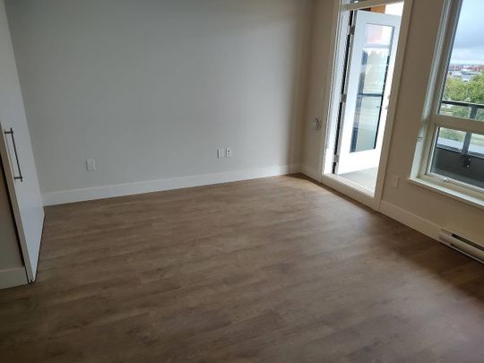 1930 Starling Drive #304, Tsawwassen, BC V4M0C7 - Photo 1