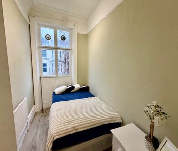 1 Bed Flat, Matheson Road, W14 - Photo 4