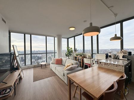 For Lease - 8 Charlotte Street Unit# 3402, Toronto, Ontario - Photo 2