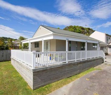 Sunny Titrangi 3 bedroom on Atkinson Rd - Photo 2