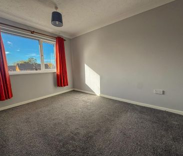 3 bedroom end of terrace house to rent - Photo 5