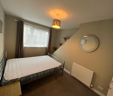 Flat 4, 50 John Street, AB25 1LL, Aberdeen - Photo 2