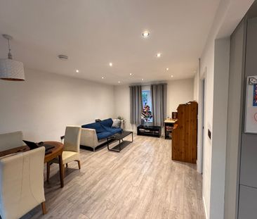 2 Bed Bungalow, Belroyal Lane, BS4 - Photo 4