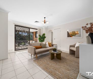 YOUR PERFECT WESTMEAD LIFESTYLE AWAITS! - Photo 2