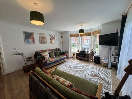 2 bedroom apartment to rent - Photo 3