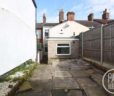 Commodore Road, Lowestoft, NR32 - Photo 5