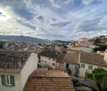 Location Appartement 3 pièces 82m² PIERREFEU DU VAR 83390 - Photo 6