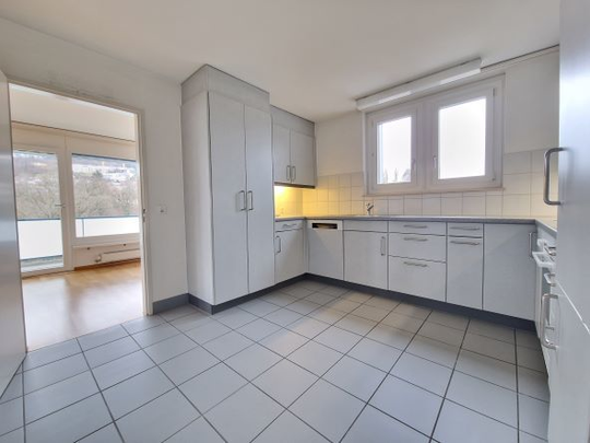 Grosszügige Familienwohnung mit Blick ins Grüne! - Photo 1