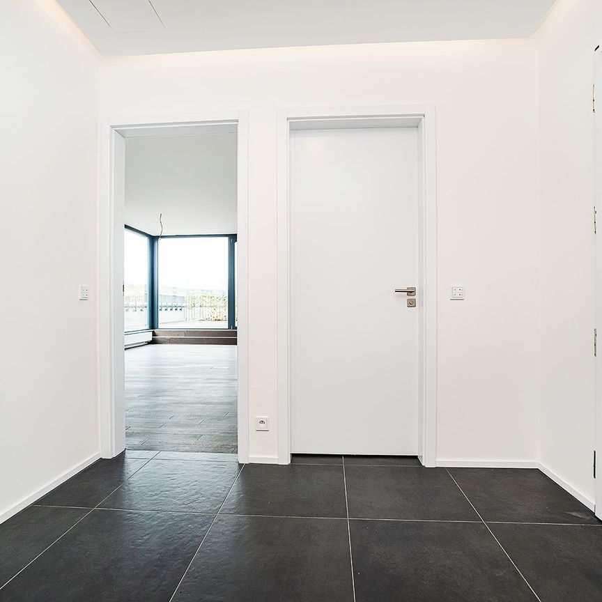 Apartment for rent, 3+kk - 2 bedrooms, 111m - Фото 1