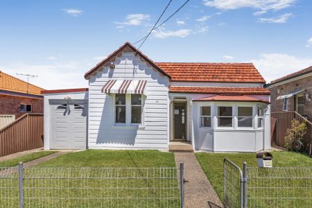 Welcoming Family Residence in a Prime Bexley Pocket - Photo 5