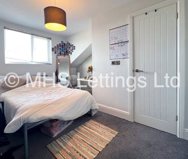 6 Bedroom Mid Terraced House for rent in Burchett Terrace - Photo 4