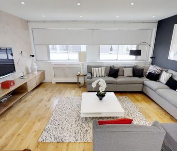 4 bedroom townhouse to rent - Photo 1