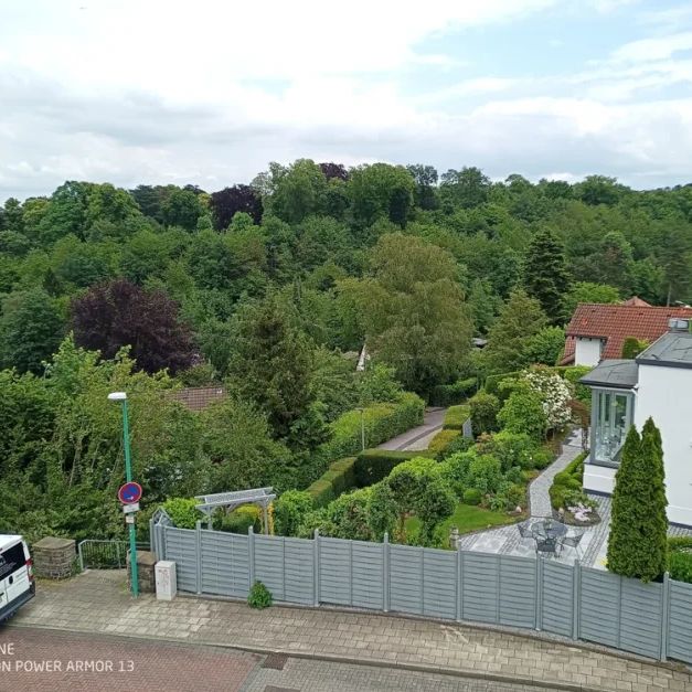 Für Singels / Paare: Schöne große DG-Wohnung Garten- Terrasse-Mitbenutzung in Velbert Musikerviertel - Photo 1