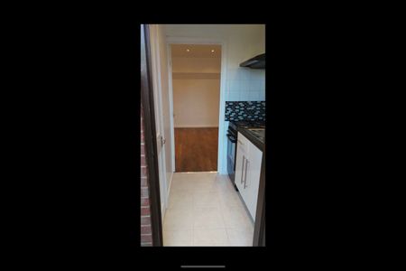 Studio Flat, Netley Road, IG2 - Photo 2